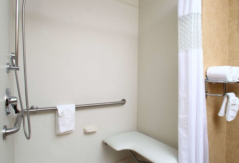 فندق Hampton Inn Atlantacanton