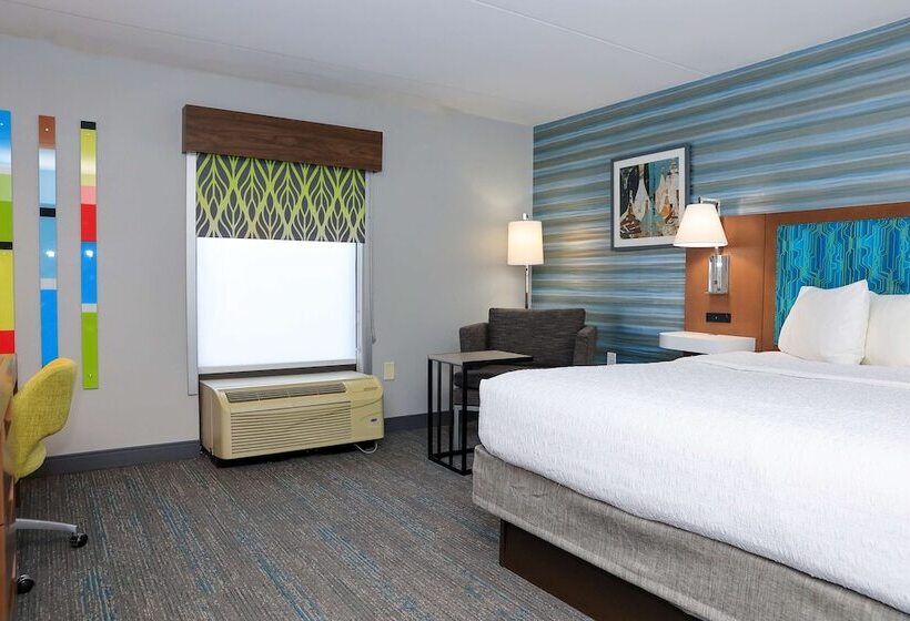 هتل Hampton Inn Atlantacanton