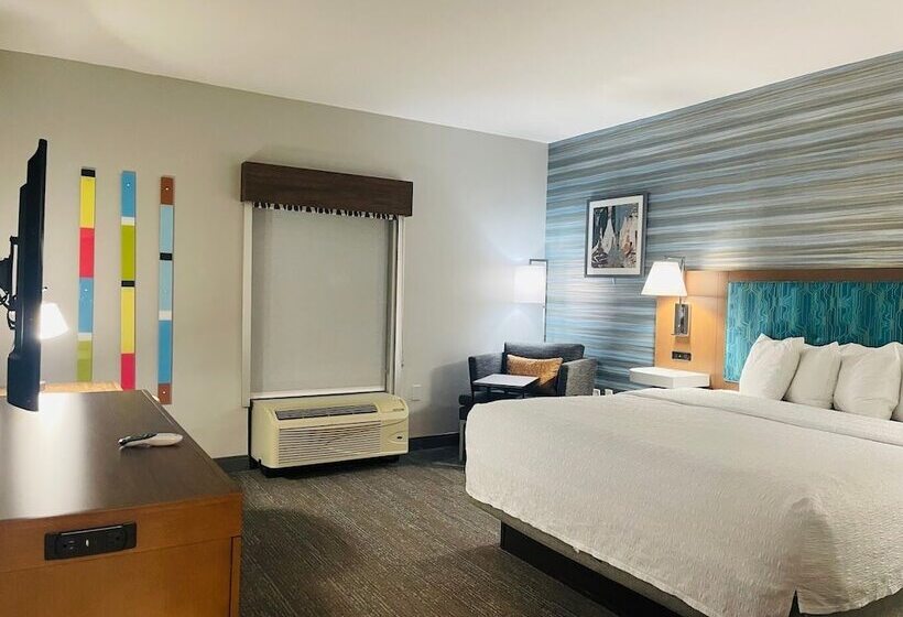 هتل Hampton Inn Atlantacanton