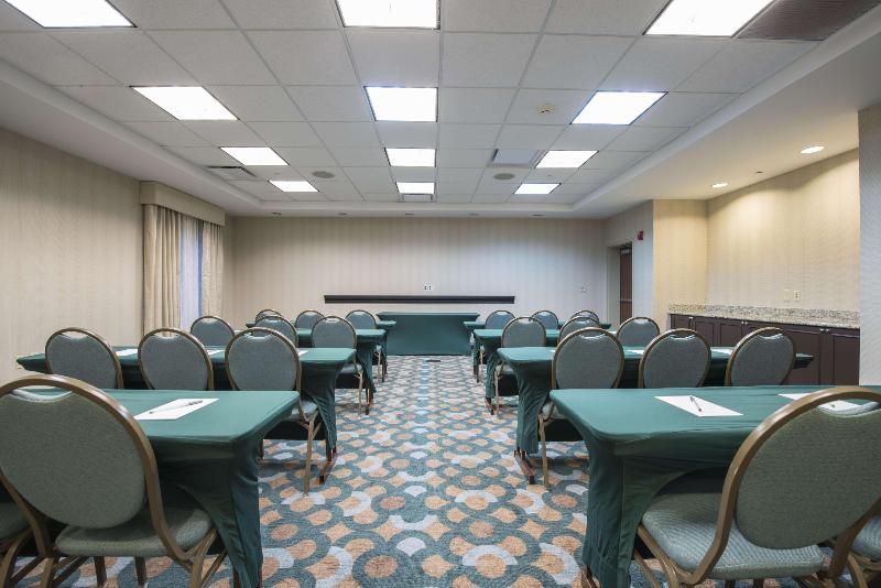 فندق Hampton Inn & Suites Atlanta Airport West/camp Creek Pkwy