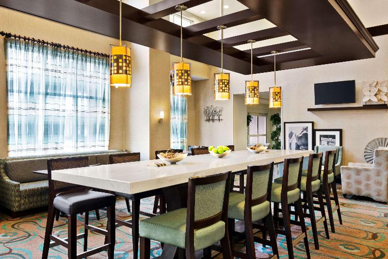 فندق Hampton Inn & Suites Atlanta Airport West/camp Creek Pkwy