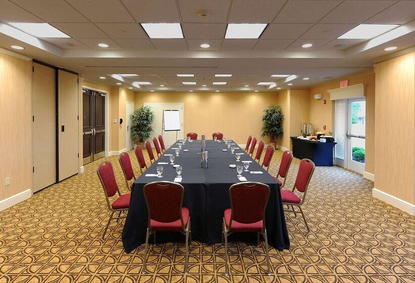 فندق Hilton Garden Inn Atlanta Airport North