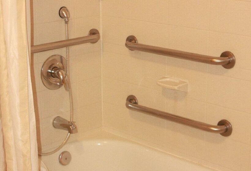 هتل Hilton Garden Inn Clovis