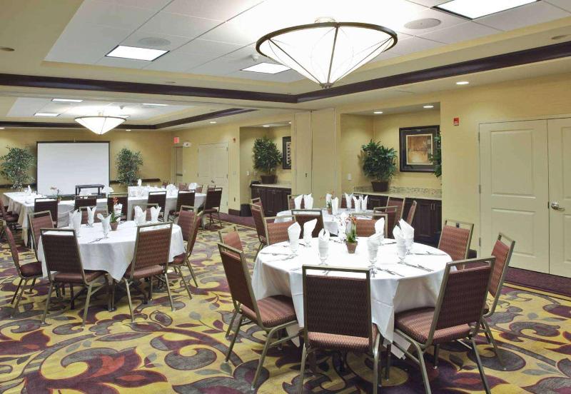 هتل Hilton Garden Inn Clovis