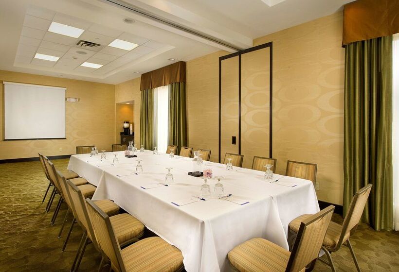 בית מלון כפרי Hilton Garden Inn Indianapolis Northwest