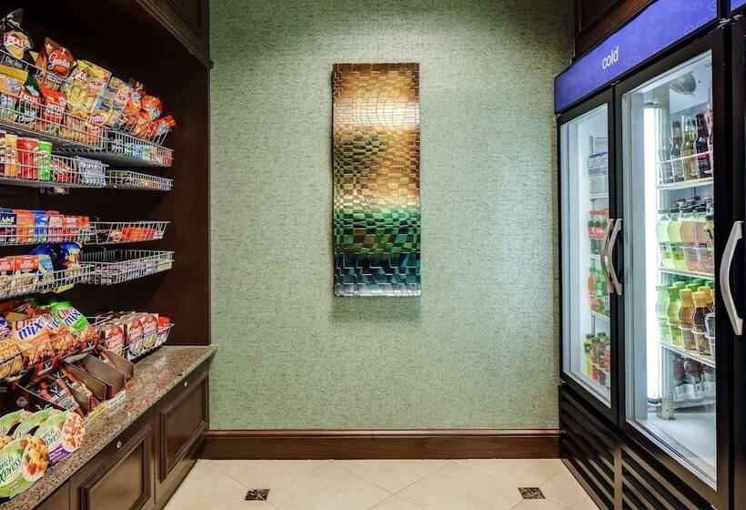هتل Hilton Garden Inn Omaha East/council Bluffs