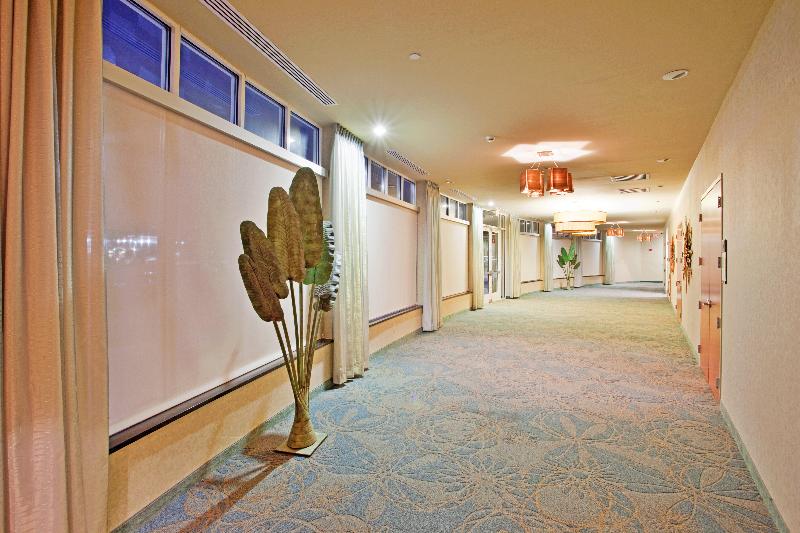 Holiday Inn Hotel & Suites Gateway, An Ihg
