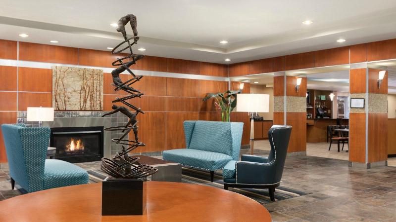 Holiday Inn Hotel & Suites Gateway, An Ihg