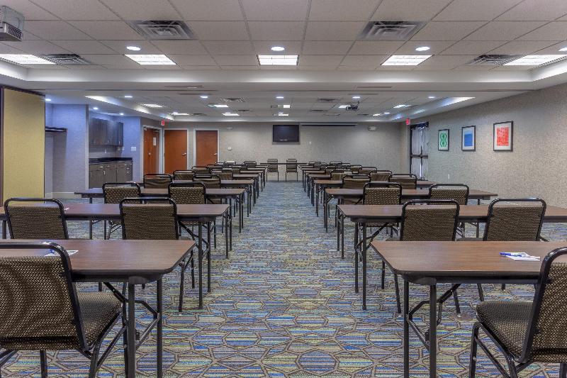 בית מלון כפרי Holiday Inn Express   Indianapolis   Southeast, An Ihg