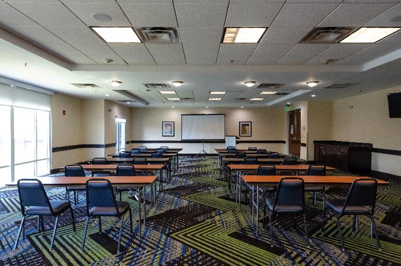 Holiday Inn Express Hotel & Suites Atlanta Airport West   Camp Creek, An Ihg