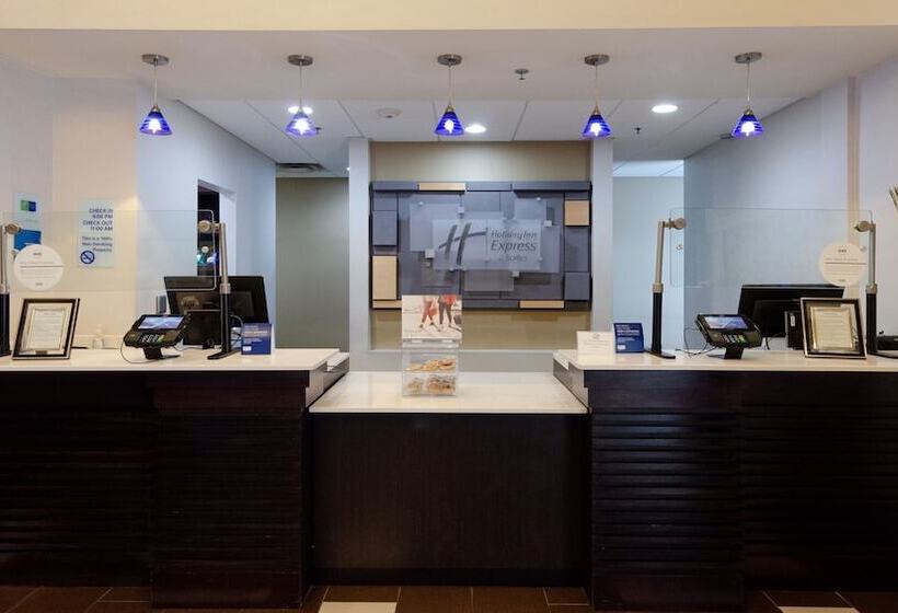 Holiday Inn Express Hotel & Suites Atlanta Airport West   Camp Creek, An Ihg