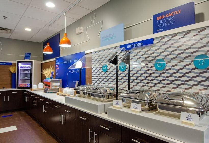 Holiday Inn Express Hotel & Suites Atlanta Airport West   Camp Creek, An Ihg