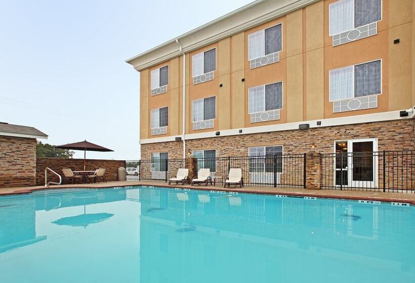 Holiday Inn Express Hotel & Suites Carthage, An Ihg