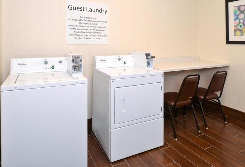 Holiday Inn Express Hotel & Suites Omaha West, An Ihg