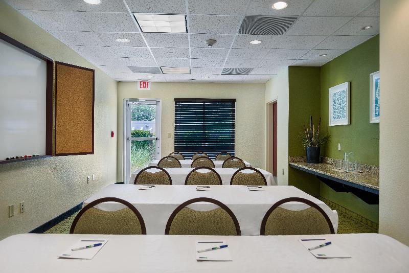 Holiday Inn Express Hotel & Suites Savannah Midtown, An Ihg