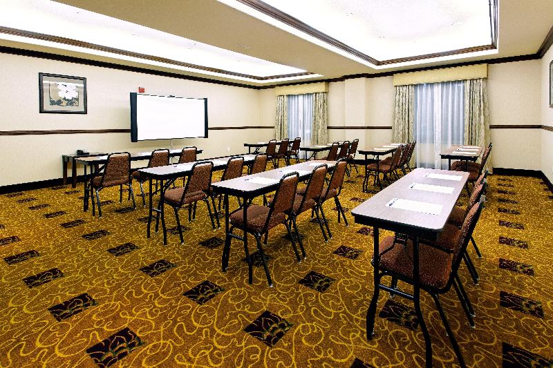 هتل Holiday Inn Express Fresno Northwest   Herndon, An Ihg