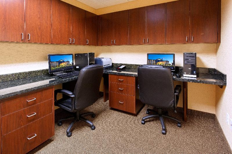 ホテル Holiday Inn Express Fresno Northwest   Herndon, An Ihg