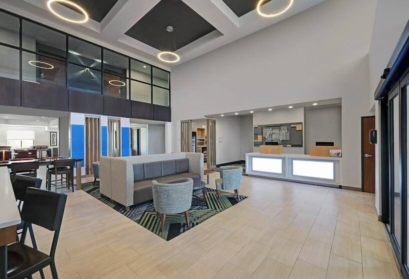 فندق Holiday Inn Express Newport, An Ihg