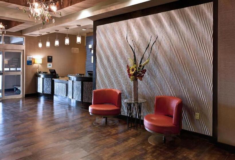 فندق Holiday Inn Express Northwest Maize, An Ihg