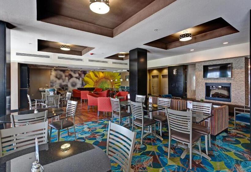 فندق Holiday Inn Express Northwest Maize, An Ihg