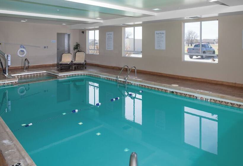 فندق Holiday Inn Express Northwest Maize, An Ihg