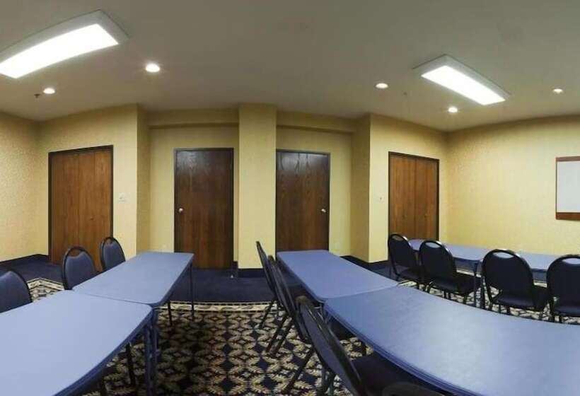 Holiday Inn Express Hotels & Suites Mountain Home, An Ihg