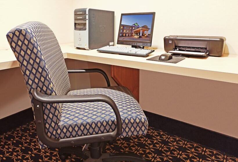 Holiday Inn Express Hotels & Suites Mountain Home, An Ihg