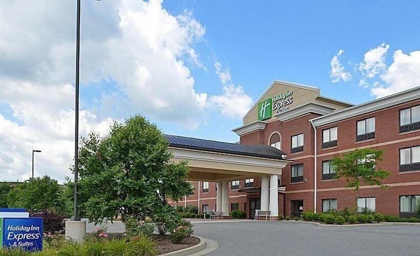 فندق Holiday Inn Express & Suites Bridgeport, An Ihg