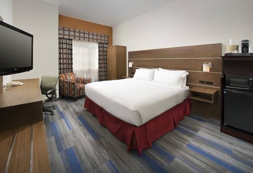 בית מלון כפרי Holiday Inn Express & Suites Charlottesville   Ruckersville, An Ihg