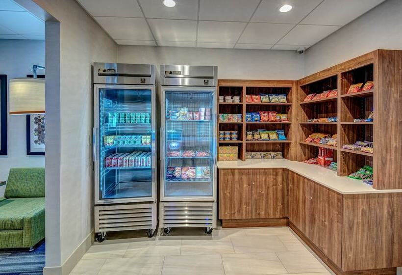 فندق Holiday Inn Express Woodbridge, An Ihg