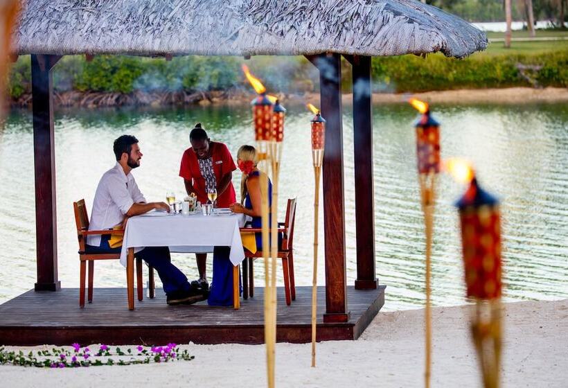 هتل Holiday Inn Resort Vanuatu, An Ihg