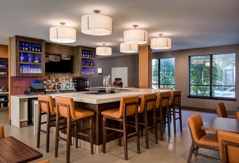 Отель Hyatt House Dallas Uptown