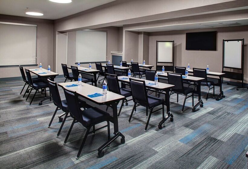 Отель Hyatt House Dallas Uptown