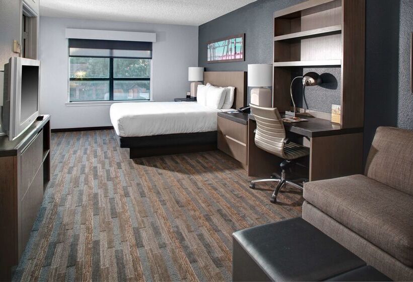 Отель Hyatt House Dallas Uptown