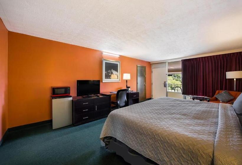 فندق Knights Inn Oakley