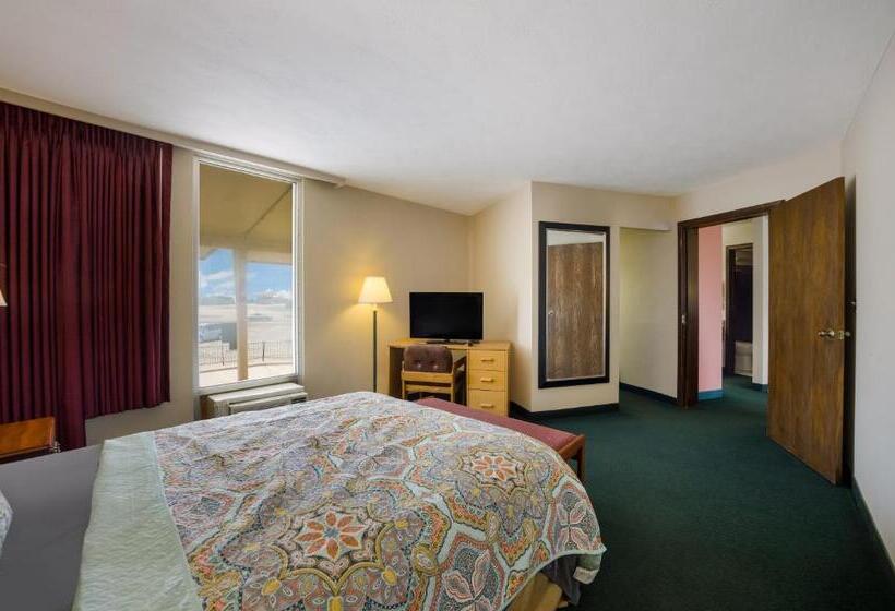 فندق Knights Inn Oakley