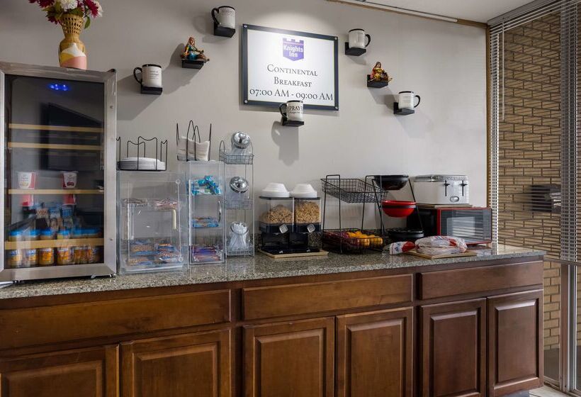 فندق Knights Inn Oakley