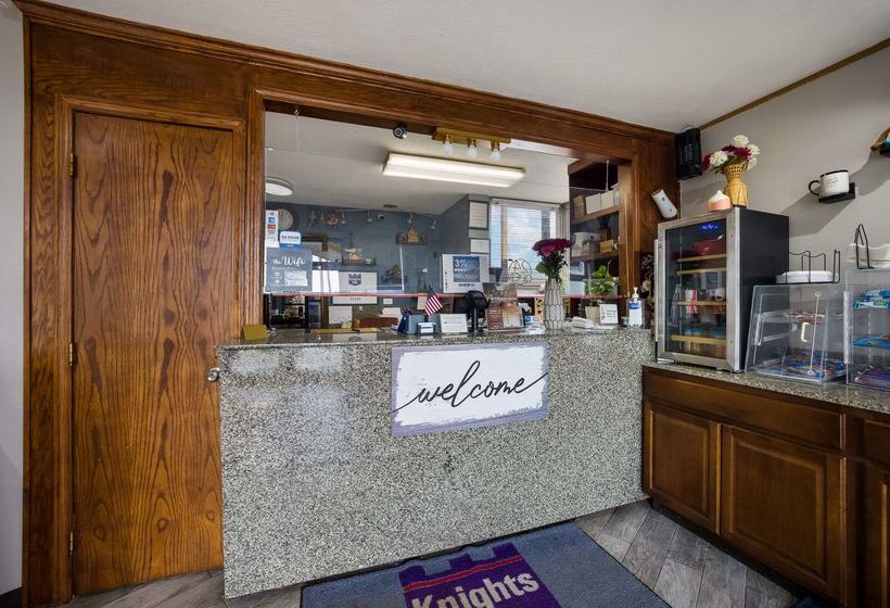 فندق Knights Inn Oakley