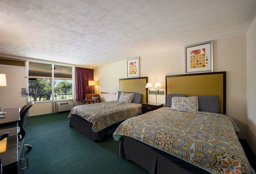 فندق Knights Inn Oakley