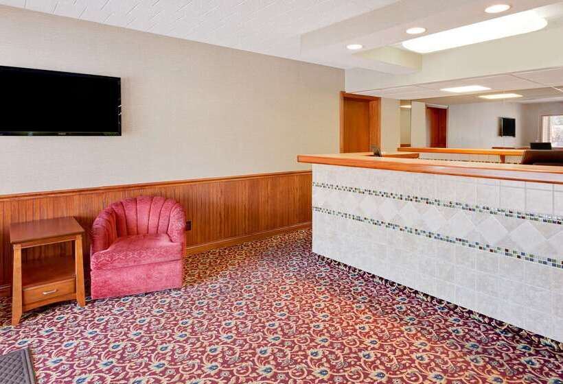 酒店 Knights Inn Traverse City