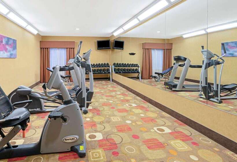 فندق La Quinta By Wyndham Stillwater  University Area