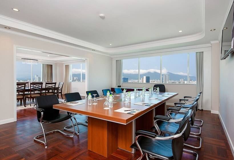 هتل Muong Thanh Luxury Song Han