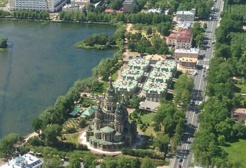 호텔 New Peterhof