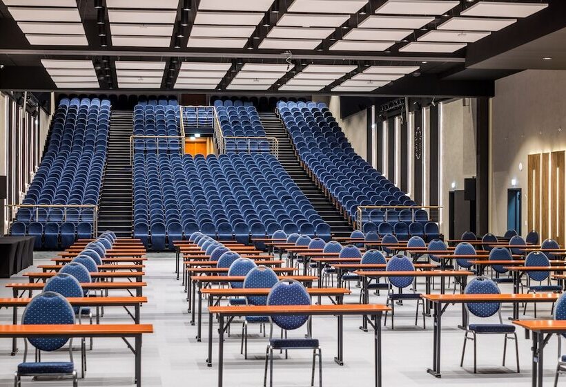 בית מלון כפרי Ossa Conference & Spa