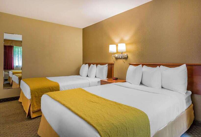 فندق Quality Inn Hyde Park   Poughkeepsie North