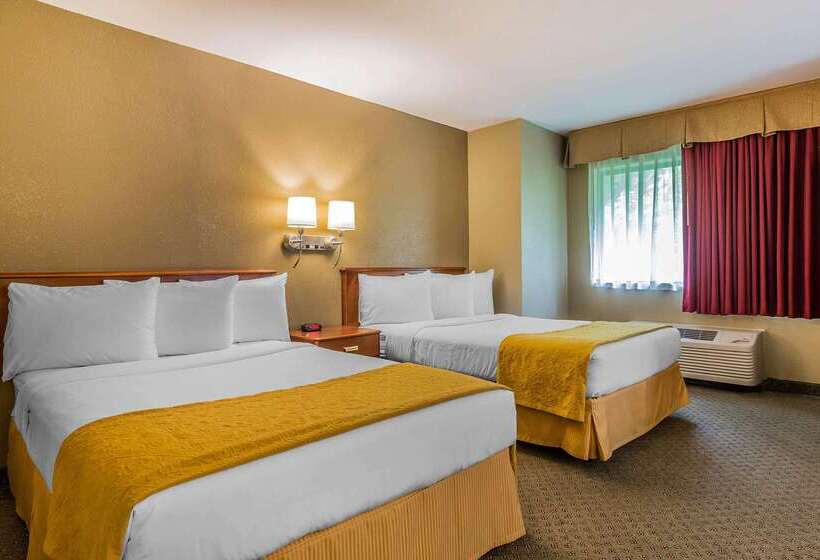 فندق Quality Inn Hyde Park   Poughkeepsie North