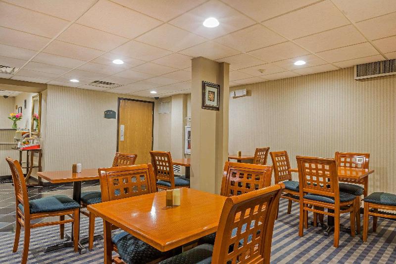 فندق Quality Inn Hyde Park   Poughkeepsie North