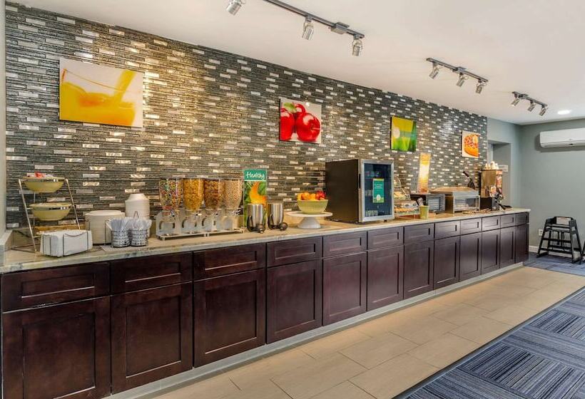 فندق Quality Inn Verona  Staunton North