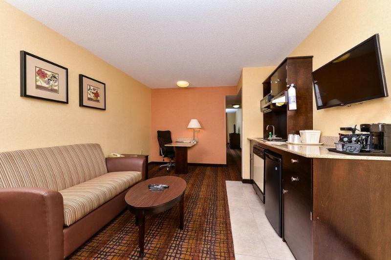 فندق Quality Suites Tinton Falls