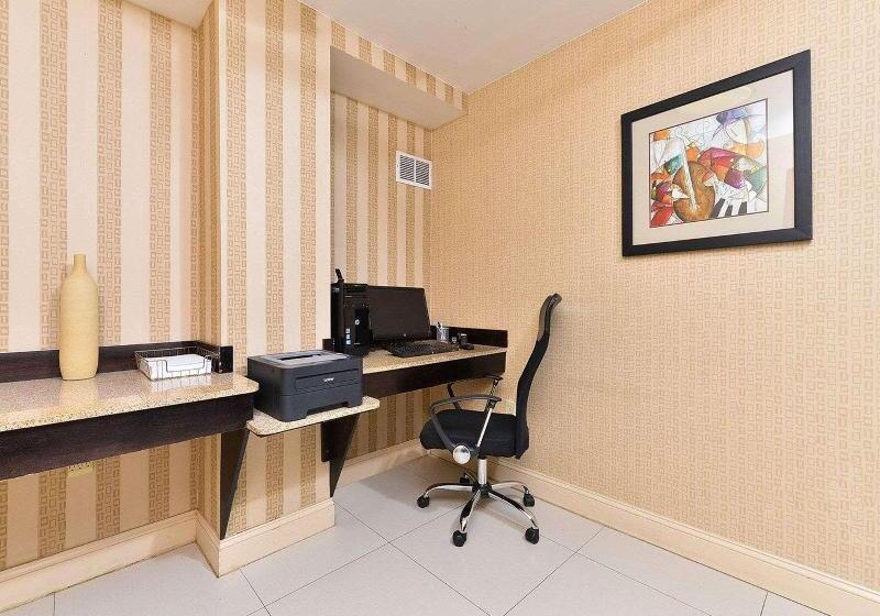 فندق Quality Suites Tinton Falls